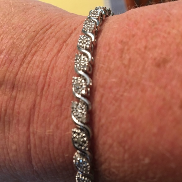 Bracelet - Picture 3 of 4